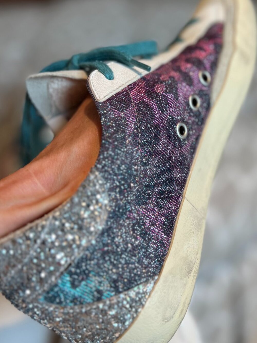 Golden Goose Super-Star Low Top Sneaker - Picture 7 of 12